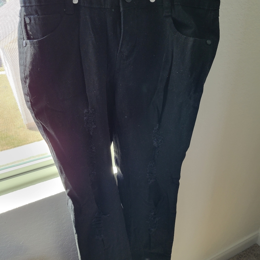 Fashion nova ripped black jeans